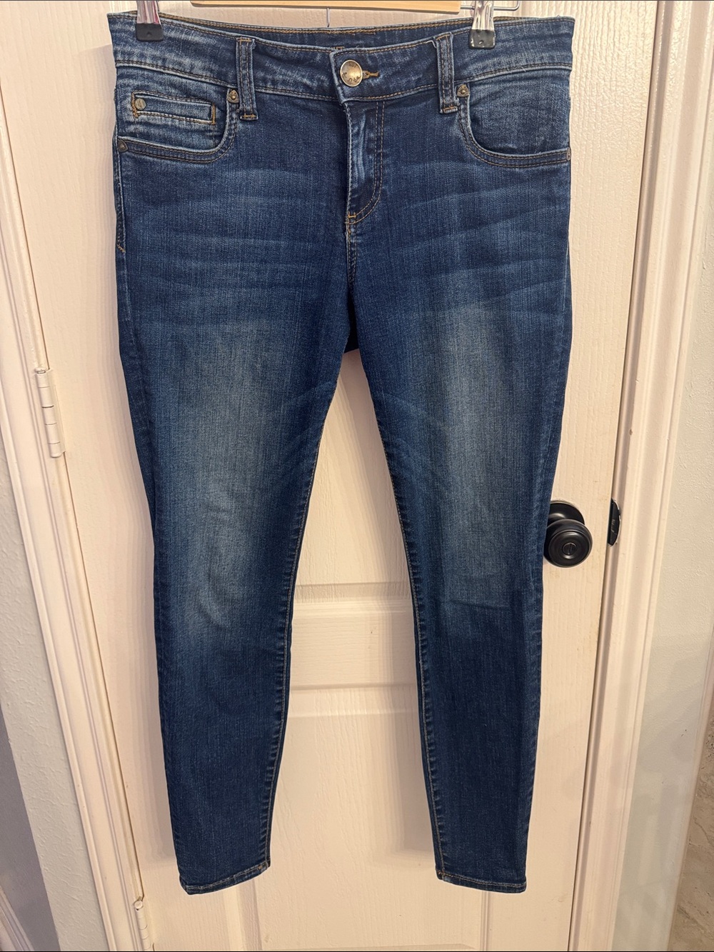 Kut from the Kloth Medium Blue Skinny Jeans